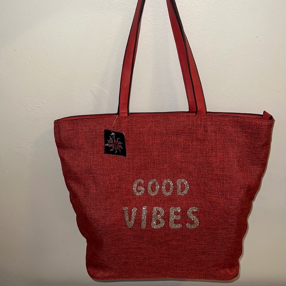 NWT Good Vibes Purse